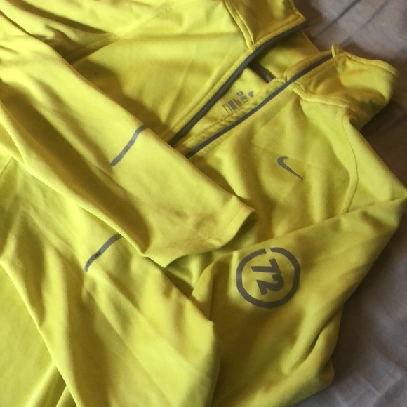 Active wear bundle - Nike running long sleeve and Adidas running tanks - Picture 4 of 4